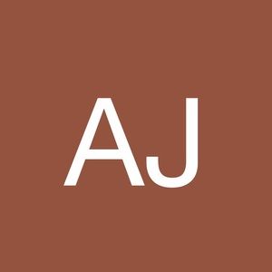 Meet your Posher, Jocelyn.